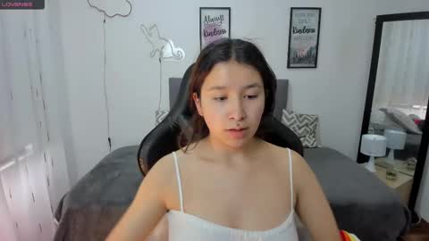 Amy sophia 3 online show from 22, 9, 2025