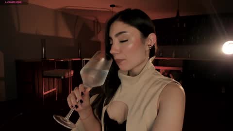 Amy Armstrong online show from 25, 1, 2025