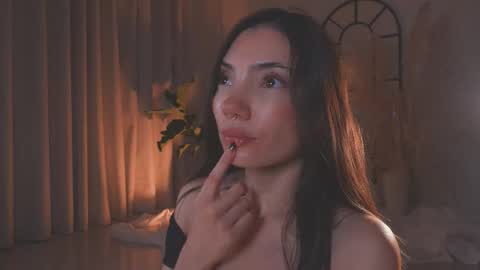 Amy Armstrong online show from 21, 9, 2025