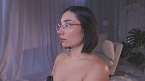 Snapshot of amyarmstrong chatting on 17, 6, 2026 Amy Armstrong online show from 17, 6, 2026