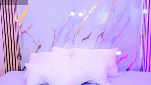 My name is AMY... Nice to meet you  thumb up me please its important online show from 23, 4, 2026