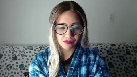 Snapshot of amycosplay99 chatting on 26, 1, 2025 amycosplay99 online show from 26, 1, 2025