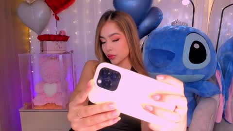 Snapshot of amydavis_ chatting on 5, 10, 2025 Amy online show from 5, 10, 2025