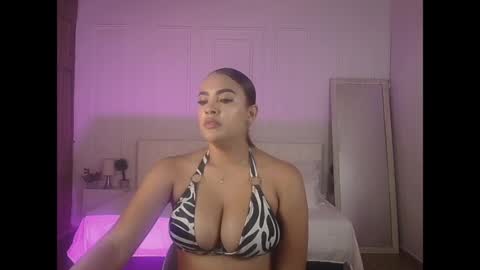 Snapshot of amyjohnsonn chatting on 24, 4, 2026 amyjohnsonn online show from 24, 4, 2026