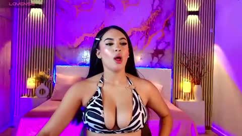 Snapshot of amyjohnsonn chatting on 22, 6, 2026 amyjohnsonn online show from 22, 6, 2026