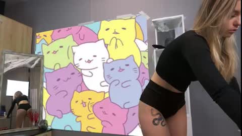 amylanee online show from 2, 11, 2025