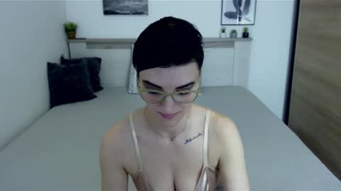 Snapshot of amylexy chatting on 14, 1, 2025 Hi there guys  My pleasure in your hands  pvt is open online show from 14, 1, 2025