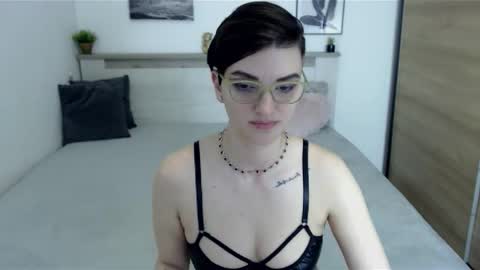 Hi there guys  My pleasure in your hands  pvt is open online show from 28, 3, 2026