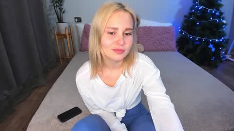 Snapshot of amymilson chatting on 14, 1, 2025 amymilson online show from 14, 1, 2025