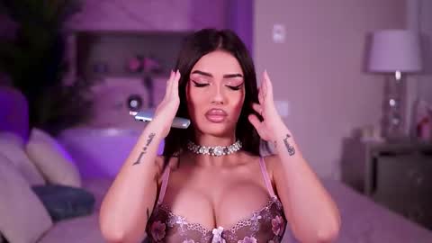 Amyra online show from 4, 12, 2025