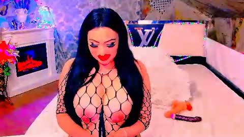 Snapshot of amyrarosera chatting on 18, 6, 2026 Alimoonyia online show from 18, 6, 2026
