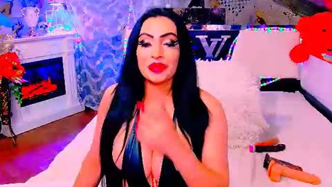Snapshot of amyrarosera chatting on 13, 7, 2026 Alimoonyia online show from 13, 7, 2026