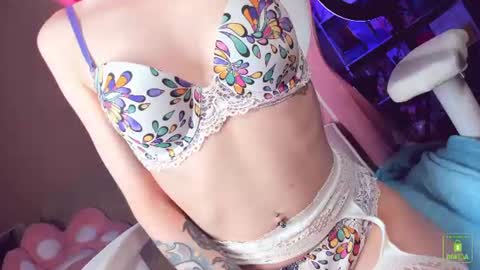 Snapshot of amyrose69 chatting on 8, 7, 2026 Amy Rose online show from 8, 7, 2026