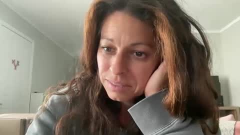 Amy Smilez online show from 12, 5, 2026