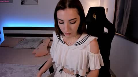 amyvilvet online show from 16, 9, 2025