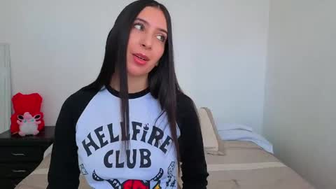 Ana  IG an castillo 1 online show from 1, 5, 2026
