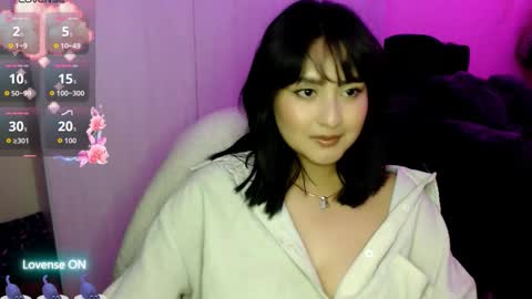 Snapshot of ana_ricciardi chatting on 8, 10, 2025 Ana Ricciardi online show from 8, 10, 2025