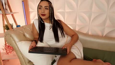   online show from 15, 9, 2025