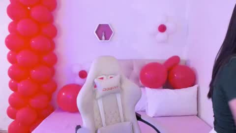 Im anna but you can call me as you want online show from 24, 3, 2026