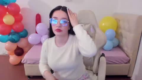 Snapshot of ana_ruuh chatting on 17, 6, 2026 Im anna but you can call me as you want online show from 17, 6, 2026