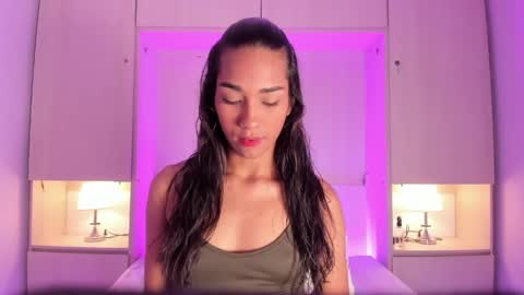 anaacollins_ online show from 31, 3, 2026