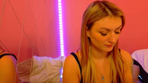 anaayss online show from 16, 12, 2025