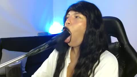 Snapshot of anabel693 chatting on 6, 2, 2025 anabel alice gandara online show from 6, 2, 2025