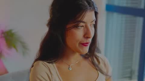 Snapshot of anabelcurvy chatting on 20, 10, 2025 anabelcurvy online show from 20, 10, 2025