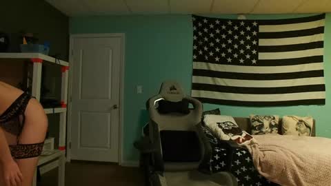 Anabelleleigh online show from 10, 10, 2025