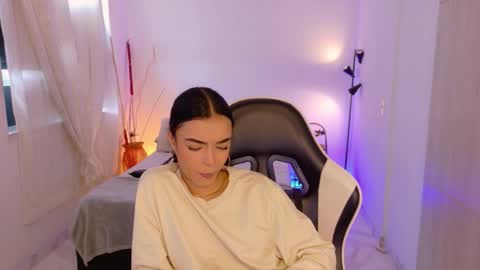 ANABEL WOLF  online show from 29, 11, 2025