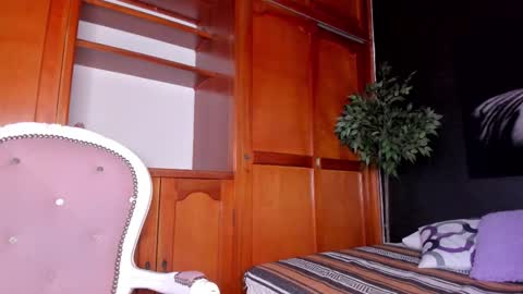 Anahi online show from 4, 2, 2026