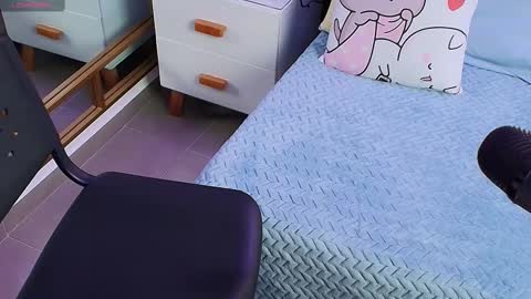 Anahi  online show from 10, 2, 2025