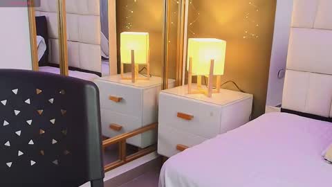 Anahi  online show from 22, 9, 2025