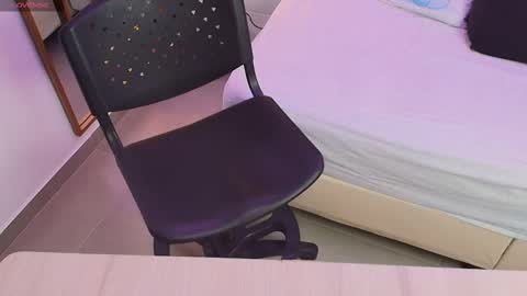 Anahi  online show from 2, 10, 2025