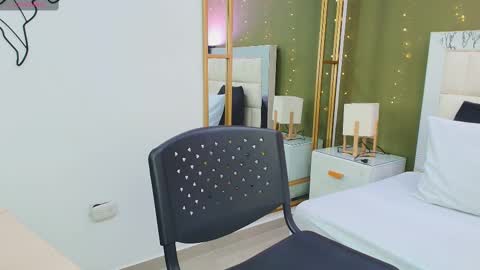 Anahi  online show from 6, 10, 2025