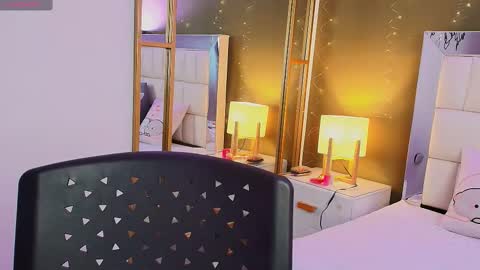 Anahi  online show from 15, 10, 2025