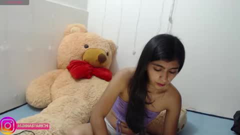 Snapshot of anahibrowns95 chatting on 19, 2, 2025 Anahi Browns online show from 19, 2, 2025