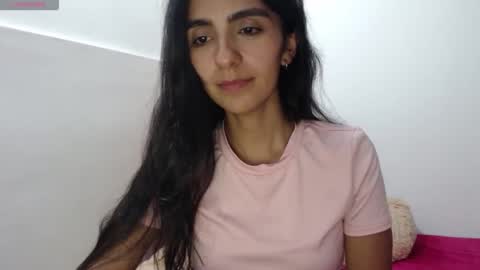 Anahi Browns online show from 21, 4, 2026