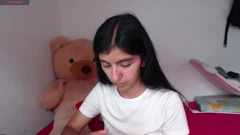 Anahi Browns online show from 29, 5, 2026