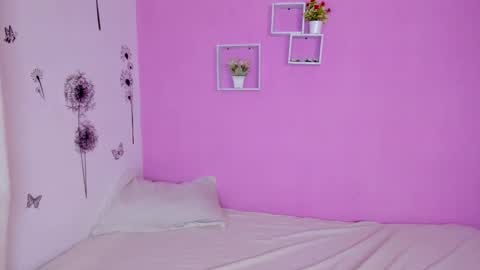 Snapshot of anahys_wallac chatting on 4, 11, 2025 anahys online show from 4, 11, 2025