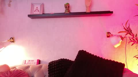 Snapshot of anaise_latif chatting on 22, 10, 2025 Anaise online show from 22, 10, 2025