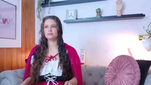 Snapshot of anaise_latif chatting on 25, 10, 2025 Anaise online show from 25, 10, 2025