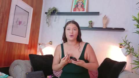 Snapshot of anaise_latif chatting on 7, 11, 2025 Anaise online show from 7, 11, 2025