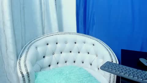 Snapshot of analia18_ chatting on 10, 1, 2025 analia18 online show from 10, 1, 2025