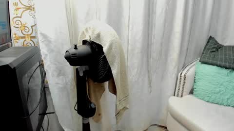 Snapshot of analia18_ chatting on 14, 1, 2025 analia18 online show from 14, 1, 2025