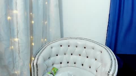 Snapshot of analia18_ chatting on 23, 1, 2025 analia18 online show from 23, 1, 2025