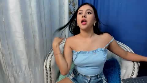 Snapshot of analia18_ chatting on 13, 2, 2025 analia18 online show from 13, 2, 2025