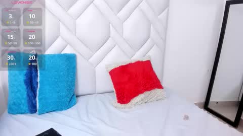 Snapshot of analia18_ chatting on 7, 11, 2025 analia18 online show from 7, 11, 2025