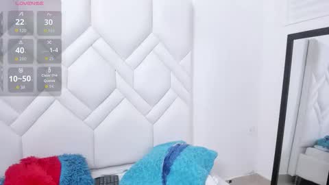 Snapshot of analia18_ chatting on 12, 11, 2025 analia18 online show from 12, 11, 2025