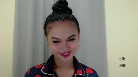 Snapshot of anaruru_ chatting on 24, 1, 2025 ANA online show from 24, 1, 2025